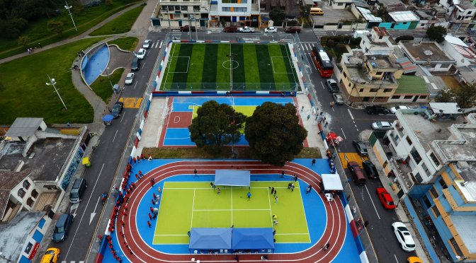 ALCALDE DE QUITO ENTREGO NUEVAS OBRAS