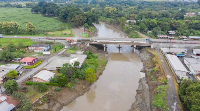 MEJORAR LA MOVILIDAD EN EL GUAYAS CON LA AMPLIACIÓN DEL PUENTE DEL RÍO BULU BULU