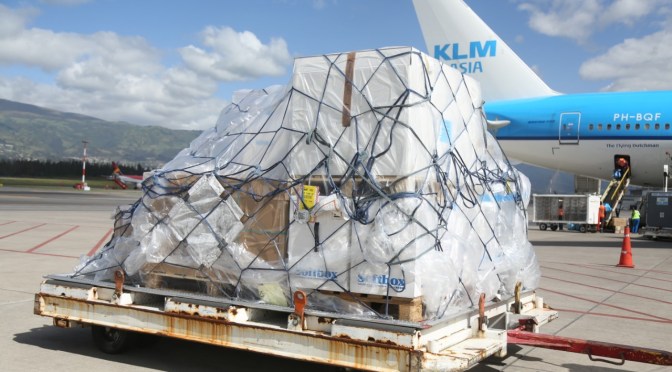ECUADOR RECIBE NUEVO LOTE DE VACUNAS Y AVANZA CON LA INMUNIZACIÓN EN MÁS CIUDADES DEL PAÍS