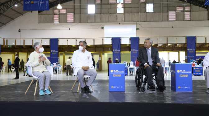 PRESIDENTE DE LA REPÚBLICA LENÍN MORENO DISPUSO QUE LÍNEA 171 AGENDE CITAS DE VACUNACIÓN PARA ADULTOS MAYORES DE 80 AÑOS