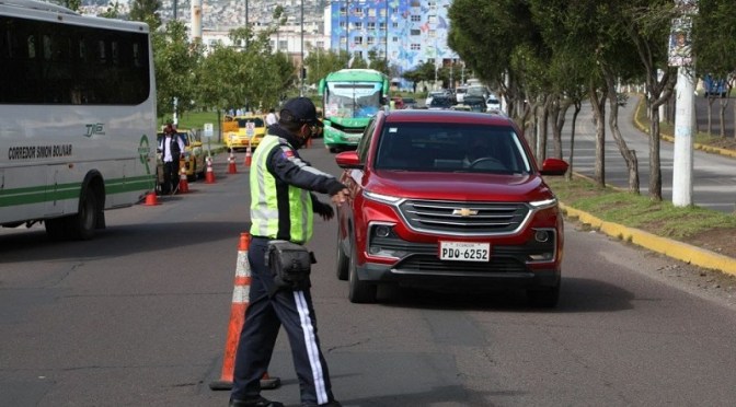 QUITO RETOMA MEDIDAS DE MOVILIDAD Y AFORO