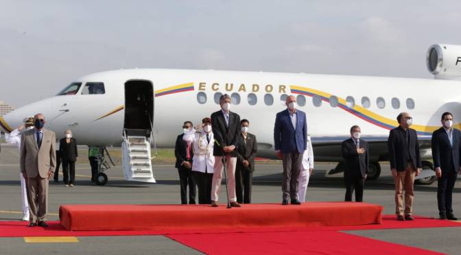 PRESIDENTE LASSO VIAJA POR INTERVENCIÓN QUIRÚRGICA