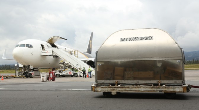 LLEGÓ EL NUEVO LOTE DE VACUNAS PFIZER PARA FORTALECER EL PLAN DE VACUNACIÓN 9/100