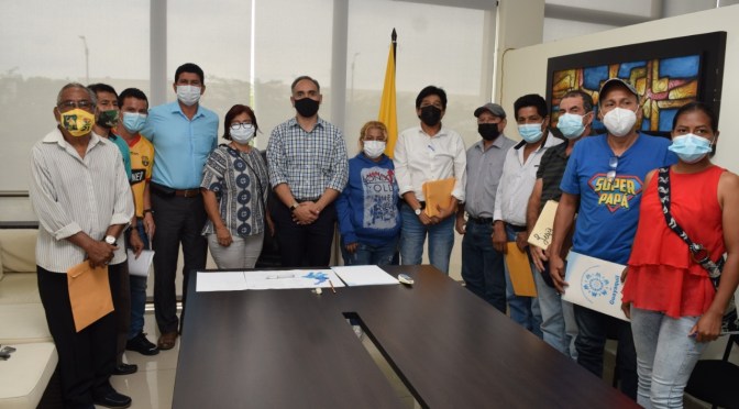 COORDINADOR ZONAL 8 SE REÚNE CON FEDELIGAS BARRIALES Y PARROQUIALES DE GUAYAQUIL