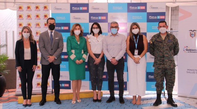 EL GOBIERNO DEL ENCUENTRO INAUGURÓ EL PRIMER VACUNATORIO EXPRÉS EN CENTRO COMERCIAL DEL ECUADOR