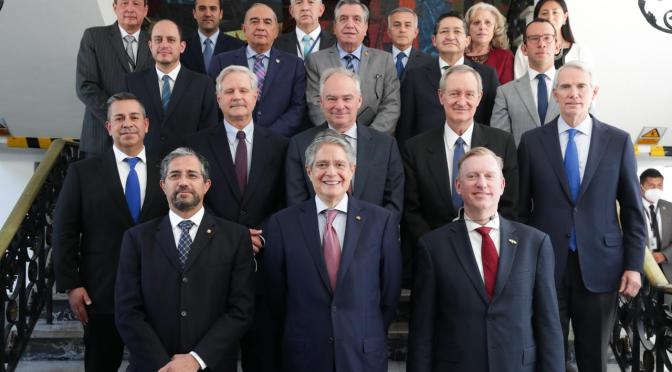 ECUADOR ESTRECHA VÍNCULOS POLÍTICOS Y COMERCIALES CON CONGRESO DE ESTADOS UNIDOS