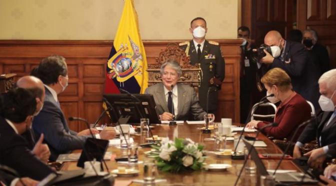 ACUERDOS PARA REFINANCIAMIENTO DE CRÉDITOS DE LOS TRANSPORTISTAS