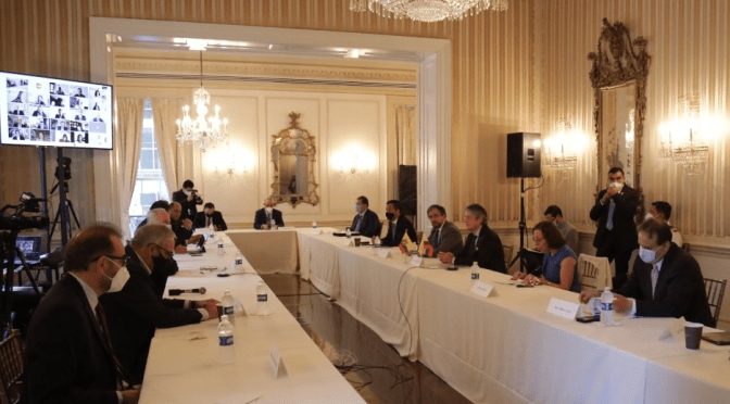 INVERSIONISTAS Y EMPRESARIOS DEL MUNDO DIALOGAN CON PRESIDENTE LASSO