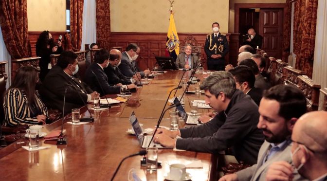 EL GOBIERNO Y EL SECTOR DE LA TRANSPORTACIÓN AFINAN MECANISMOS PARA LA COMPENSACIÓN POR EL INCREMENTO DEL PRECIO DE LOS COMBUSTIBLE