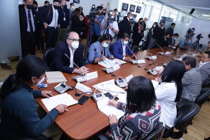 <strong>SECRETARIO DE LA ADMINISTRACIÓN PÚBLICA COMPARECIÓ ANTE LA COMISIÓN DE GARANTÍAS CONSTITUCIONALES</strong>