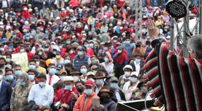 GOBIERNO ENTREGÓ PROYECTOS DE RIEGO, PROTECCIÓN A LA CADENA PRODUCTIVA LÁCTEA  EN TUNGURAHUA