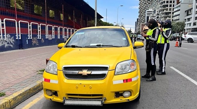 <strong>TAXISMO CONVENCIONALES Y EJECUTIVOS DE PICHINCHA ANUNCIA ACCIONES DE HECHO</strong>