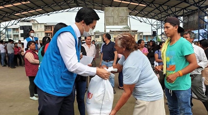 ENTREGÓ AYUDA HUMANITARIA EN LA MANA Y PUJILÍ LA FUNDACIÓN INTERNACIONAL WELOVEU