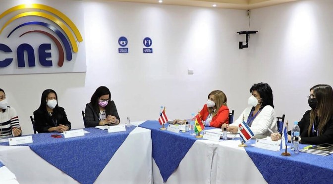 <strong>MAGISTRADAS ELECTORALES DE LAS AMÉRICAS ACOMPAÑAN LA VERIFICACIÓN DE CANDIDATURAS AL CPCCS</strong><strong></strong>