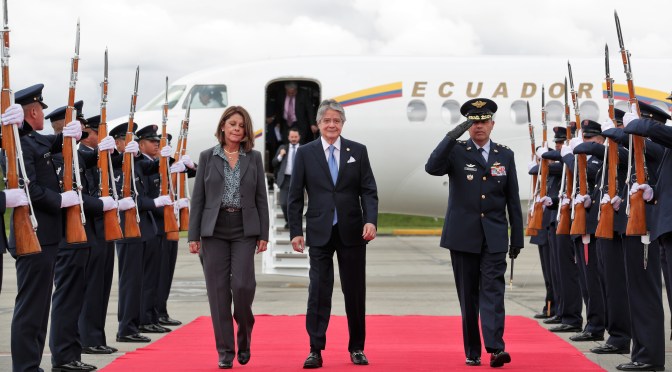 <strong>GUILLERMO LASSO Y GUSTAVO PETRO MANTUVIERON SU PRIMERA REUNIÓN</strong>