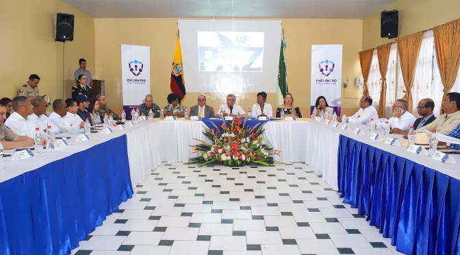 <strong>DIÁLOGOS Y CONSENSOS POR LA SEGURIDAD EN ESMERALDAS</strong>
