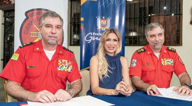 <strong>MÁS DE 2.000 EQUIPOS DE PROTECCIÓN PERSONAL PARA LOS BOMBEROS DEL GUAYAS</strong>