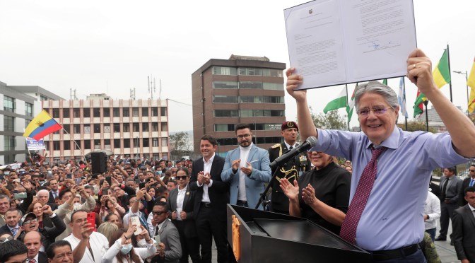 LASSO PRESENTÓ PROYECTO PARA QUE LAS FUERZAS ARMADAS APOYEN CON LA SEGURIDAD INTERNA DEL PAÍS