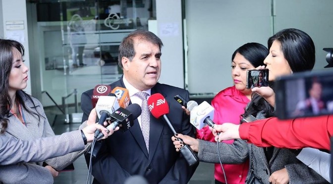 PRESIDENTE DEL CONSEJO DE LA JUDICATURA SE REUNIÓ CON REPRESENTANTES DE AEMAJ