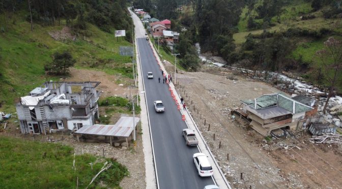 MTOP VERIFICÓ EL AVANCE DE LAS OBRAS EN LA VÍA CUENCA – MOLLETURO