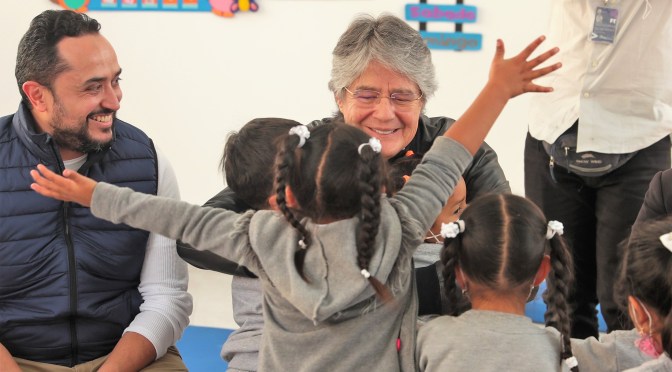 PRESIDENTE LASSO ENTREGÓ LA REPOTENCIADA UNIDAD EDUCATIVA DE MALCHINGUÍ