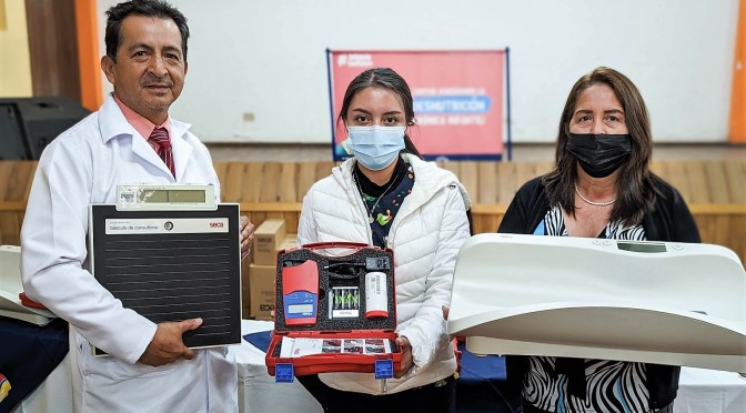 CAYAMBE RECIBIÓ 101 EQUIPOS ANTROPOMÉTRICOS