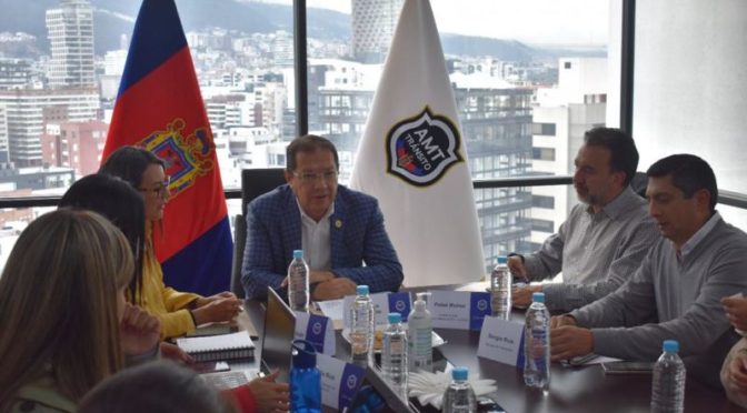 ALCALDE SANTIAGO GUARDERAS SE REUNIÓ CON PABEL MUÑOZ EN LA AMT