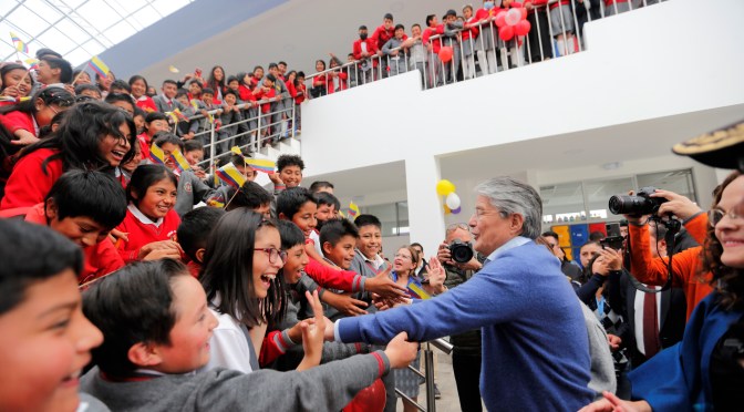LA UNIDAD EDUCATIVA ÁNGEL POLIBIO CHÁVES EN GUARANDA TIENE INFRAESTRUCTURA Y EQUIPOS DE PRIMER NIVEL