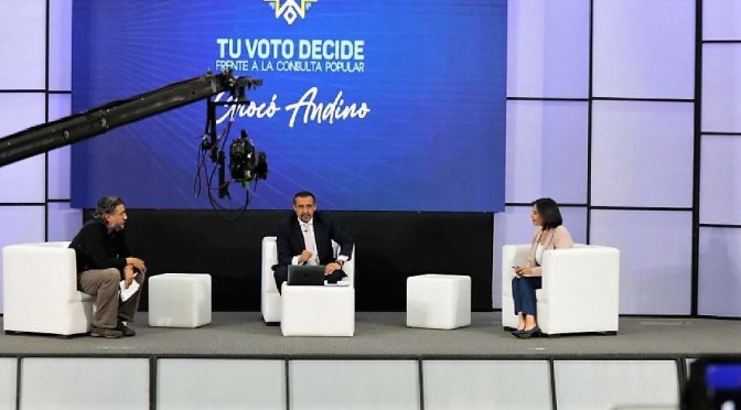 CONVERSATORIO SOBRE LAS CONSULTAS POPULARES DEL YASUNÍ Y CHOCÓ ANDINO