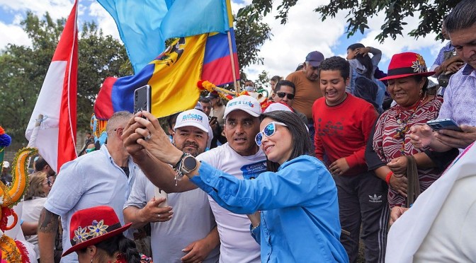 LUISA GONZÁLEZ SE REUNIÓ CON LAS JUNTAS DE RIEGO DE PICHINCHA Y LES OFRECIÓ RECUPERAR LA INSTITUCIONALIDAD DEL AGUA