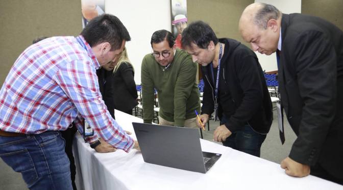 DELEGADOS DE LOS BINOMIOS PRESIDENCIALES VALIDARON EL DISEÑO DE LA PAPELETA DE LA SEGUNDA VUELTA ELECTORAL