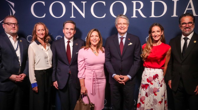 ECUADOR EJEMPLO PARA EL MUNDO EN PROTECCIÓN AMBIENTAL