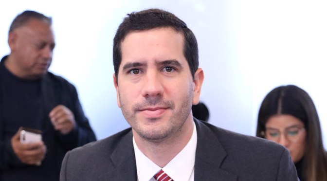 MINISTRO DEL TRANSPORTE PROPUSO NUEVA FORMA DE CONTRATACIÓN POR PRECIO Y PLAZO FIJO EN EL PROYECTO URGENTE