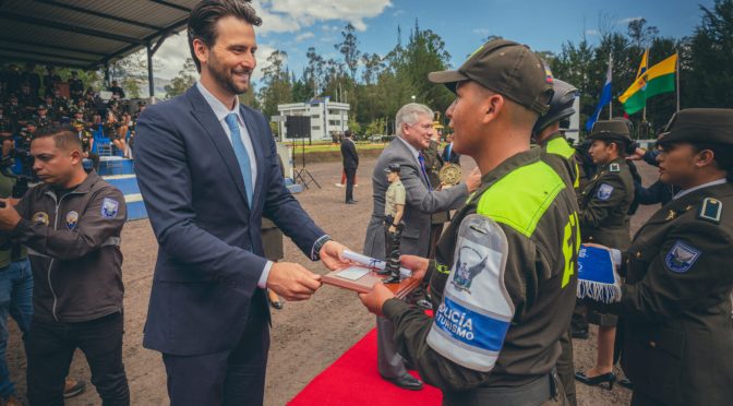 101 ASPIRANTES A LA POLICÍA NACIONAL COMPLETARON SU FORMACIÓN EN TURISMO