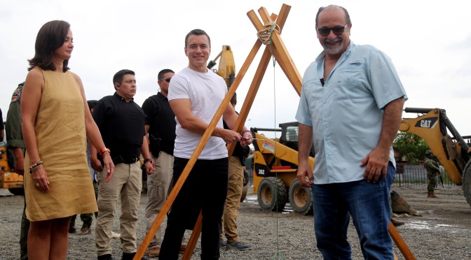 EL GOBIERNO NACIONAL FIRMÓ CONVENIO CON LA PREFECTURA DEL GUAYAS PARA CONSTRUIR 49 SOLUCIONES HABITACIONALES EN EL TRIUNFO