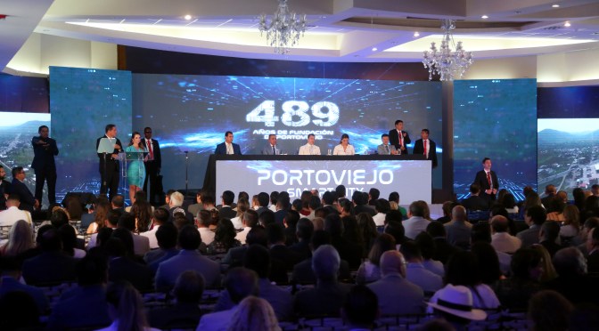 EL PRESIDENTE NOBOA PARTICIPÓ EN LA SESIÓN SOLEMNE POR LOS 489 AÑOS DE CANTONIZACIÓN DE PORTOVIEJO    