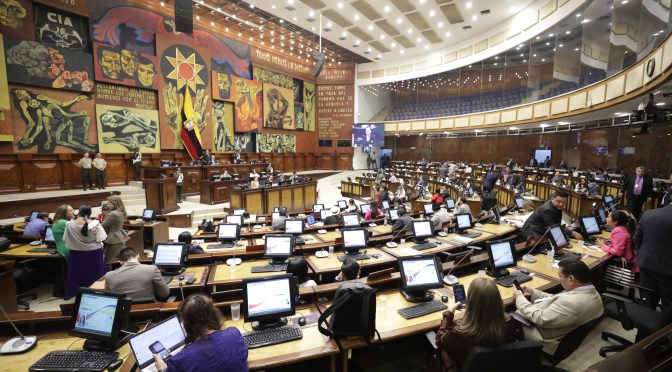 CENSURADO EL EX MINISTRO DE ENERGÍA Y MINAS, FERNANDO SANTOS ALVITE
