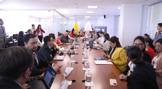 FALENCIAS E IRREGULARIDADES EN EL EXAMEN DE HABILITACIÓN PROFESIONAL EN LAS CARRERAS SANITARIAS