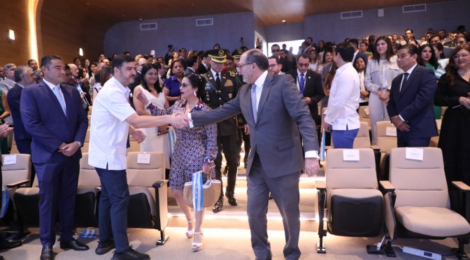 ASAMBLEA RINDIÓ HOMENAJE A GUAYAQUIL POR LOS 489 AÑOS DE FUNDACIÓN