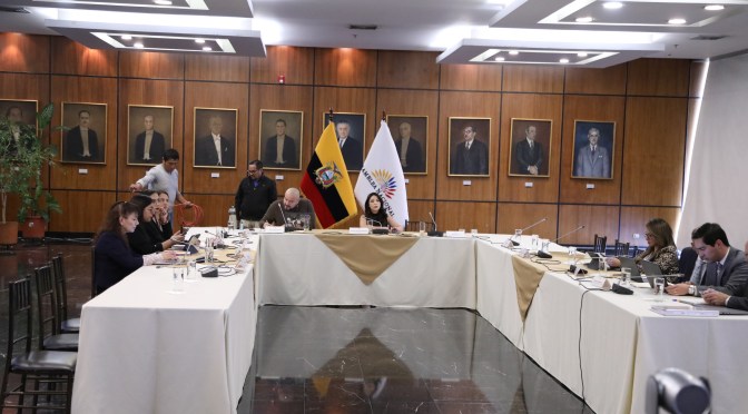 SIES JUICIOS POLÍTICOS E INVESTIGÓ POSIBLES ACTOS DE CORRUPCIÓN LA COMISIÓN DE FISCALIZACIÓN