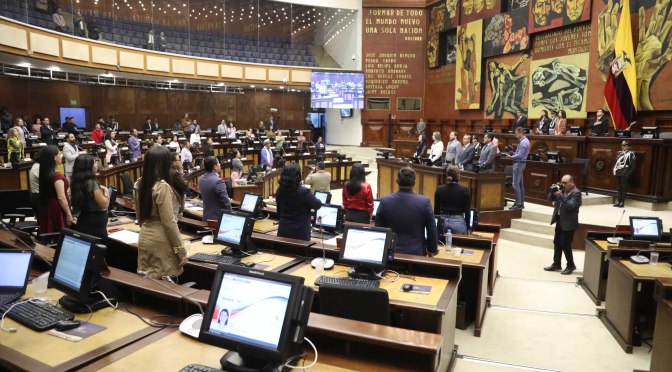 98 ASAMBLEÍSTAS ALTERNOS Y SUPLENTES SE PRINCIPALIZARON