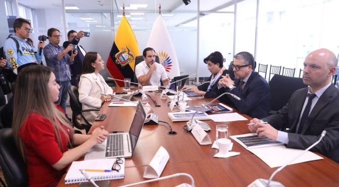 COMISIÓN DE RELACIONES INTERNACIONALES RECIBIÓ INFORMACIÓN SOBRE LAS ACCIONES QUE EL ESTADO IMPLEMENTARÁ PARA APOYAR A LOS MIGRANTES RETORNADOS DE ESTADOS UNIDOS