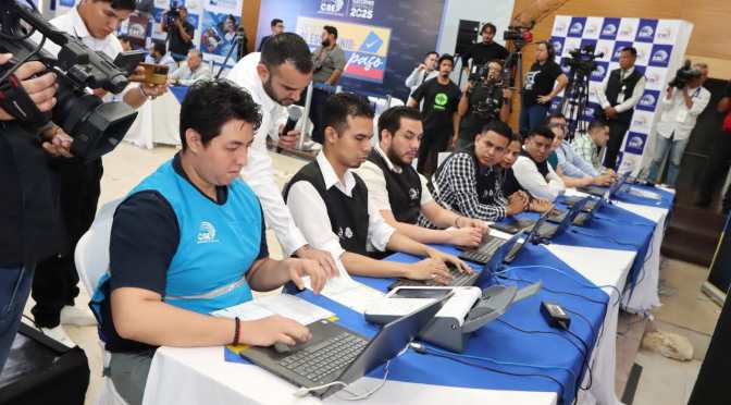 CNE REALIZA TALLERES EXPLICATIVOS Y PRÁCTICOS EN PROVINCIAS DE LA COSTA Y GALÁPAGOS PARA COMBATIR LA DESINFORMACIÓN