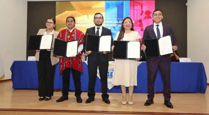 ASAMBLEÍSTAS PROVINCIALES ELECTOS POR CAÑAR RECIBIERON SUS CREDENCIALES