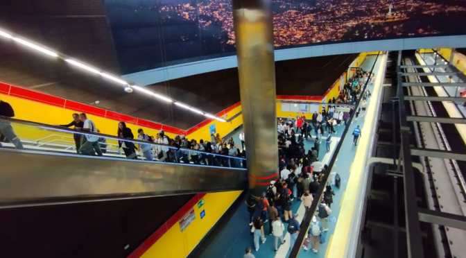 MÁS DE 10 MIL FANS DE SHAKIRA REGRESARON EN METRO LUEGO DEL PRIMERO DE SUS CONCIERTOS