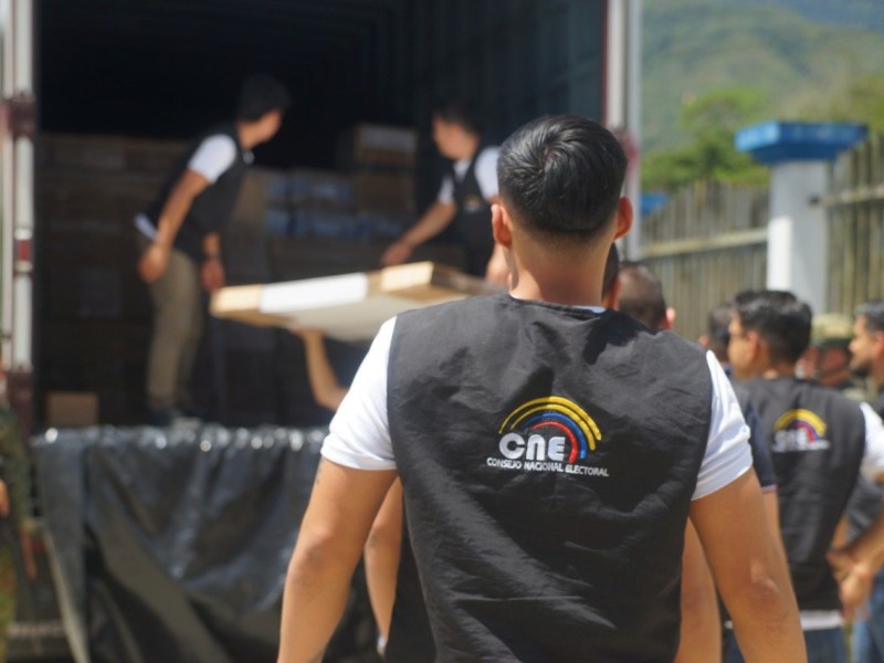 PAQUETES ELECTORALES YA SE ENCUENTRAN EN EL 100% DE RECINTOS DEL PAÍS