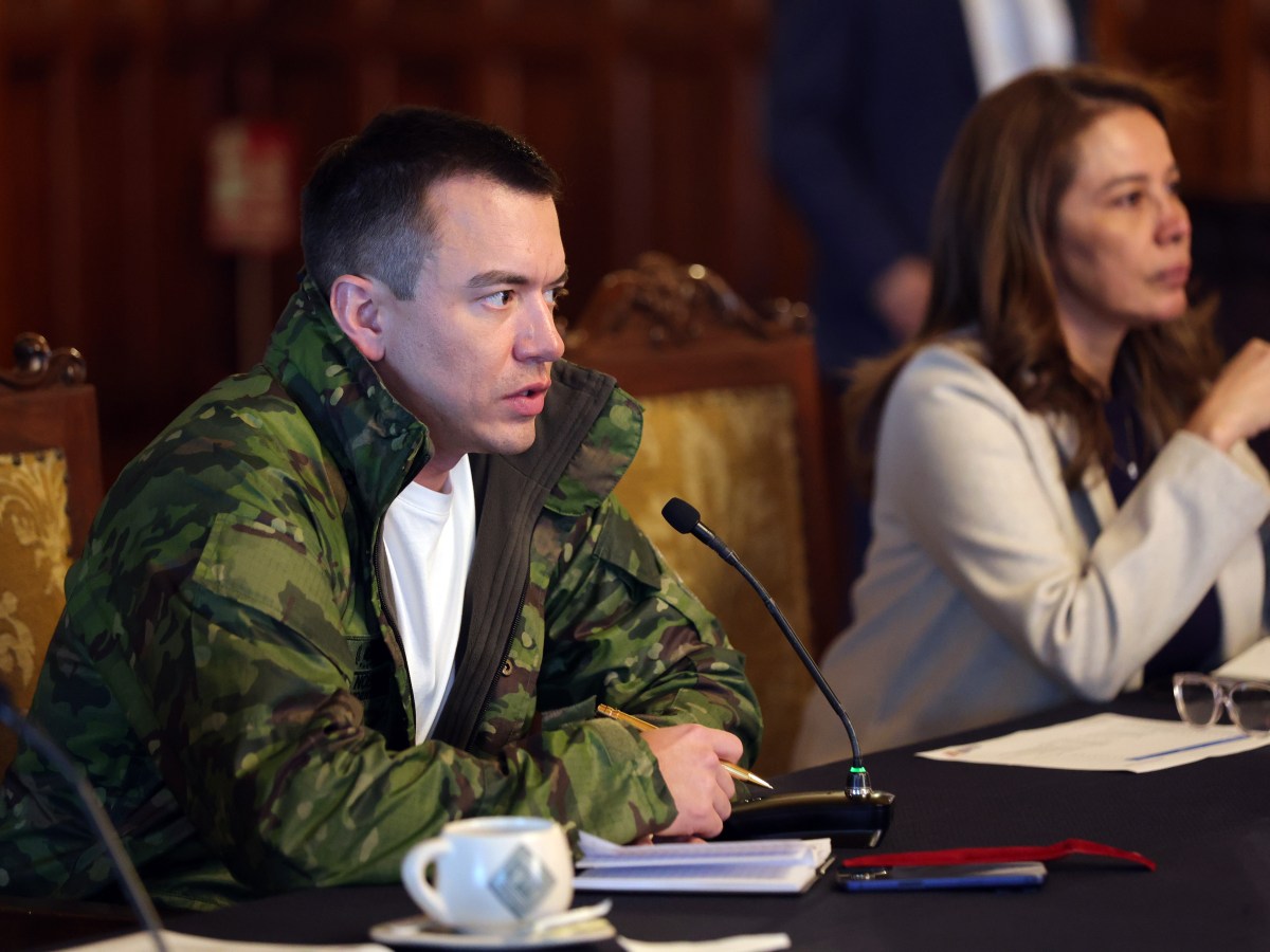 PRESIDENTE NOBOA PRESIDIÓ EL GABINETE MINISTERIAL