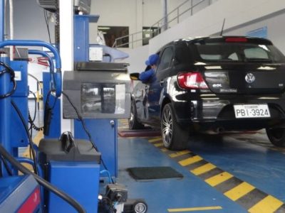 CIERRE DE LA ANT OBLIGA A SUSPENDER REVISIÓN Y MATRICULACIÓN VEHICULAR EN QUITO