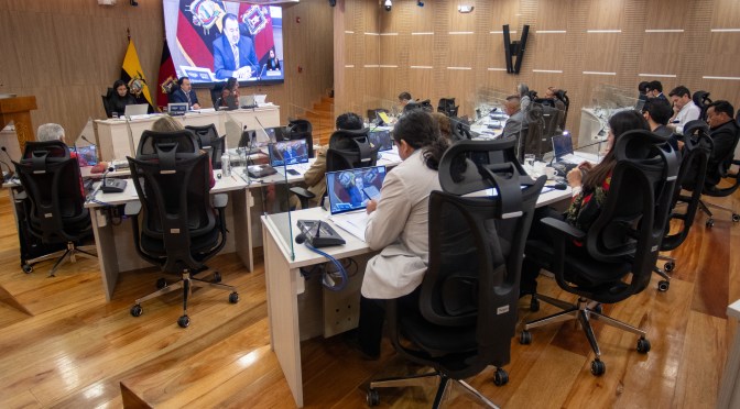 QUITO RECORTARÍA 459 MILLONES DE DÓLARES DEL PRESUPUESTO POR REFORMA AL COOTAD AFECTANDO SALUD, EDUCACIÓN, CULTURA SECTORES EN RIESGO