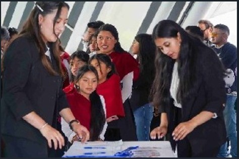 PLATAFORMA TECNOLÓGICA PARA IMPULSAR A MÁS MUJERES EN LA CIENCIA